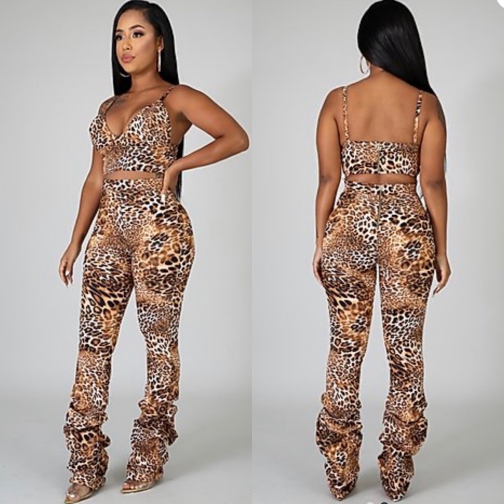 2 Piece Leopard Jumper With Ruffled Legs